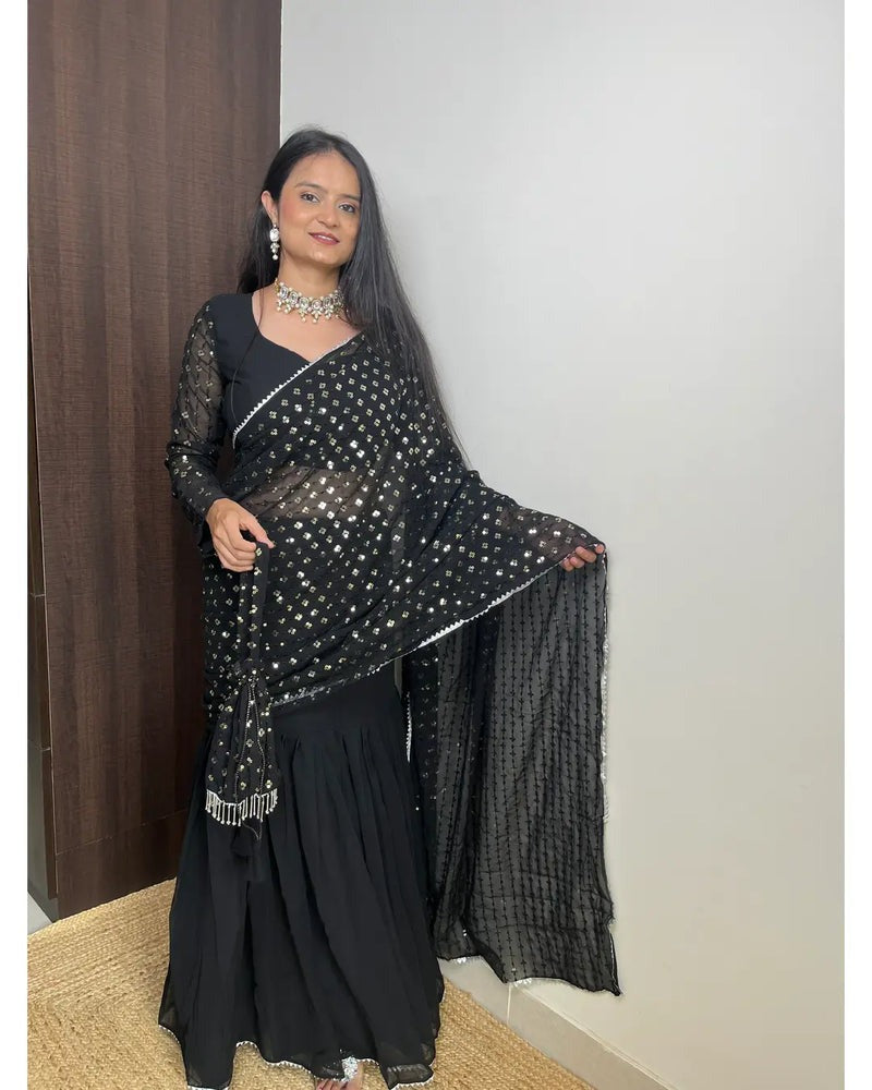Saree Potli With Lehenga Dark Blue Embroidered Skirt Wedding Saree Set With Potli Bag By DiyaRajvvir  At Pernia's Pop Up Shop