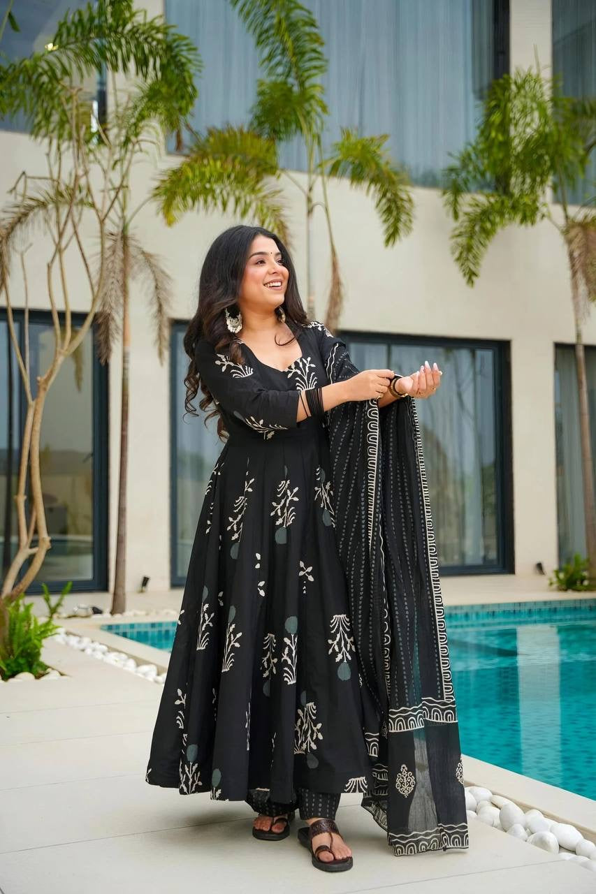 MYSTIC BLACK COTTON SUIT SET