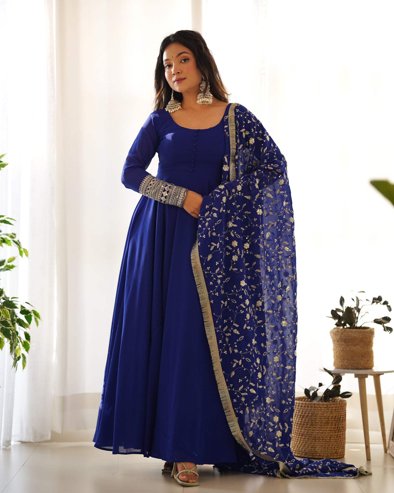 DAZZLING BLUE GEORGETTE GOWN SOPHISTICATED EMBROIDERED DETAIL