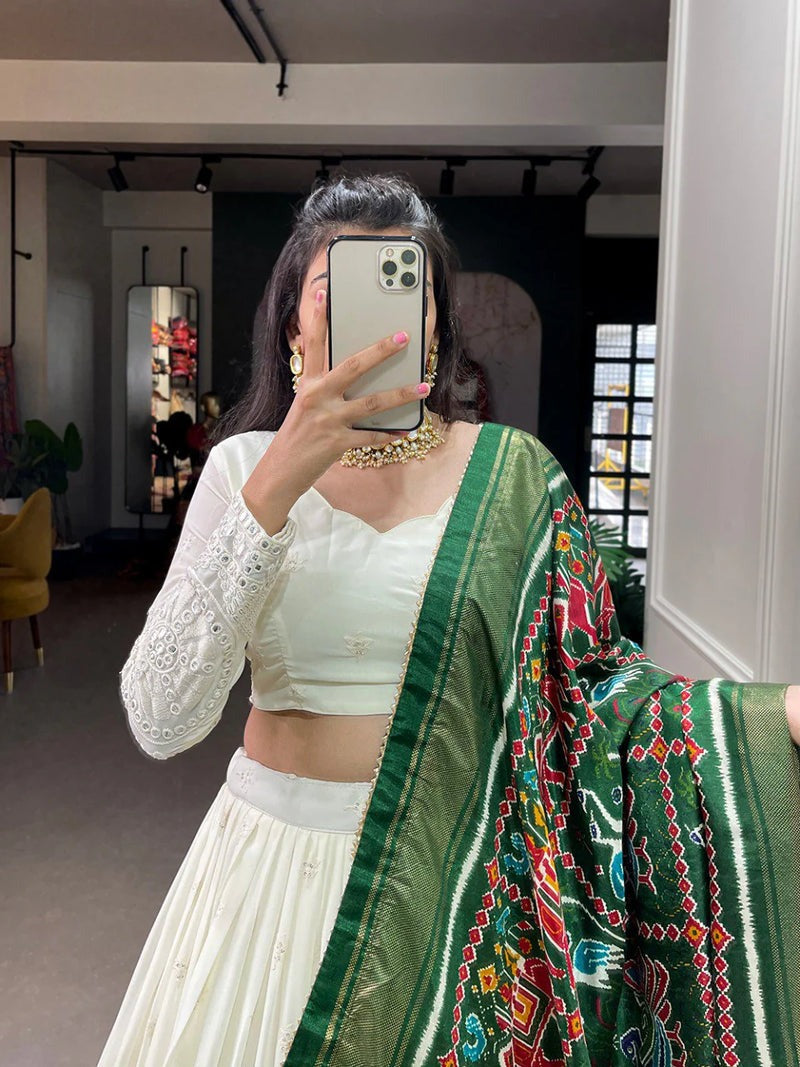 OFF WHITE LUCKNOWI EMBROIDERY WORK LEHENGA CHOLI