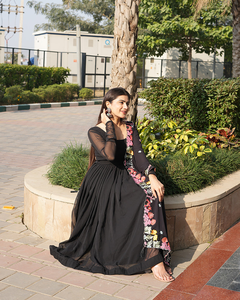 GEORGETTE BLACK COLOUR BACKLESS ANARKALI THREE PIECE SUIT Fabvilla GEORGETTE BLACK COLOUR BACKLESS ANARKALI THREE PIECE SUIT Fabvilla