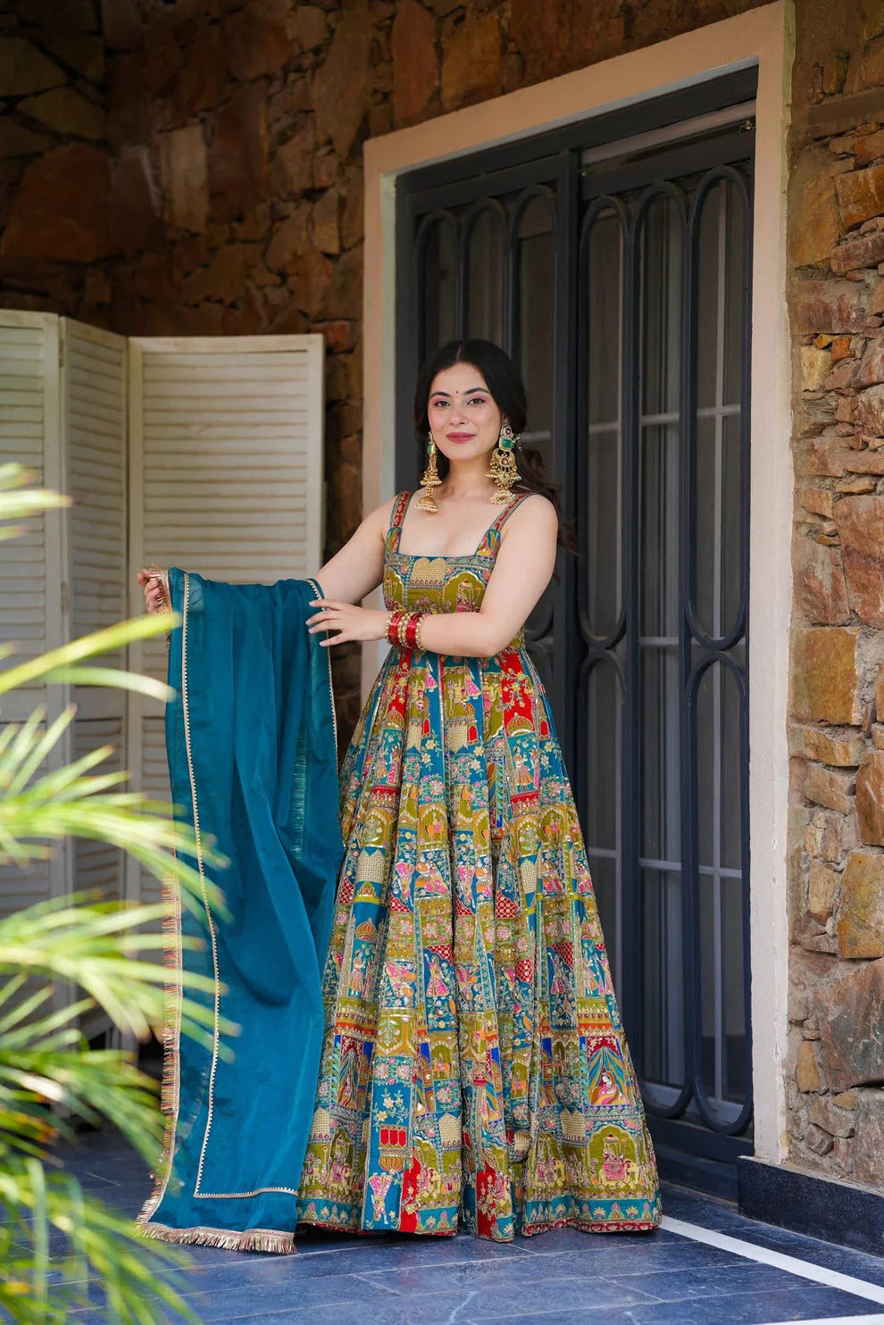 DESIGNER LOOK COLORFULL CREPE SILK BASE HEAVY MAXI SET