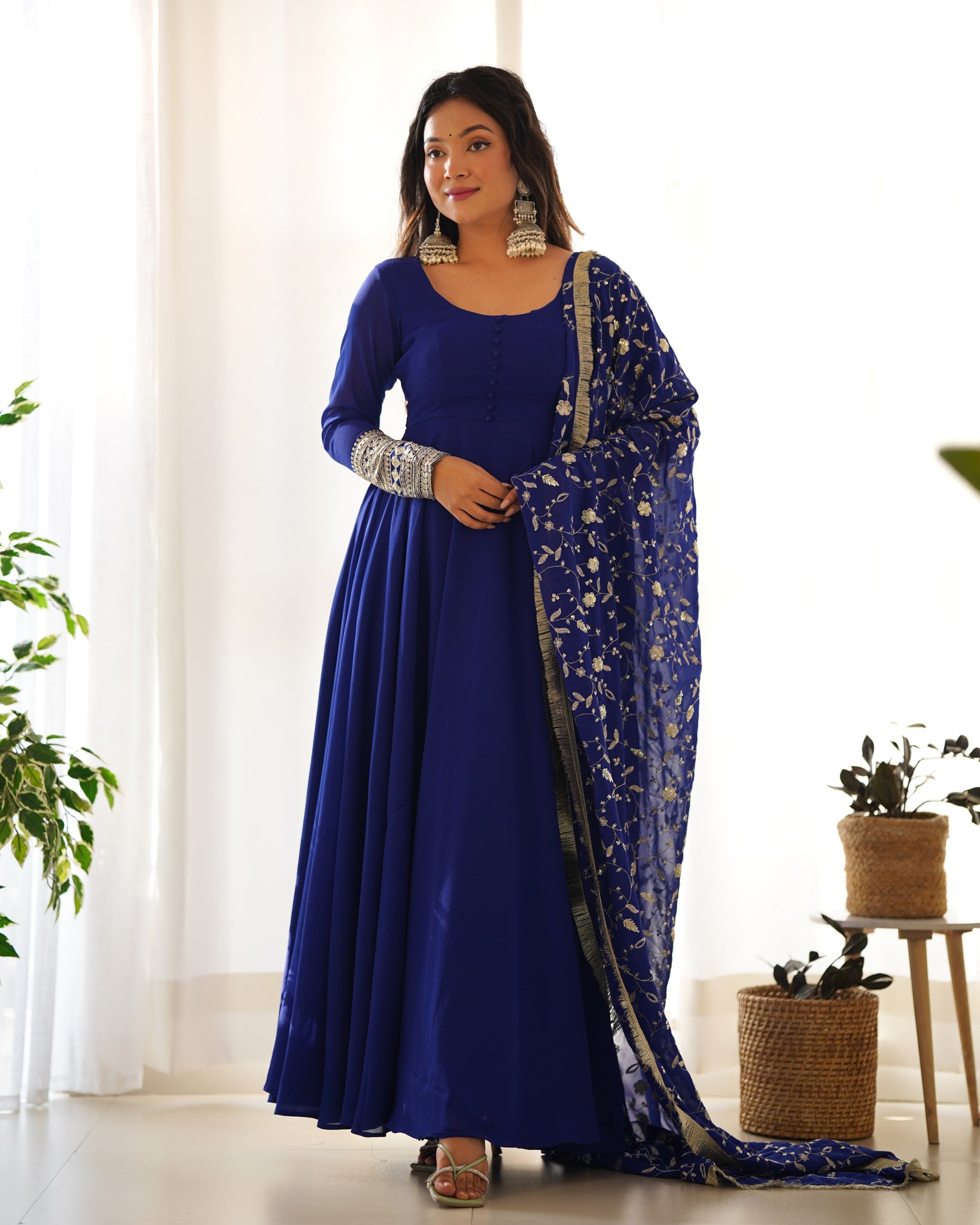 DAZZLING BLUE GEORGETTE GOWN SOPHISTICATED EMBROIDERED DETAIL