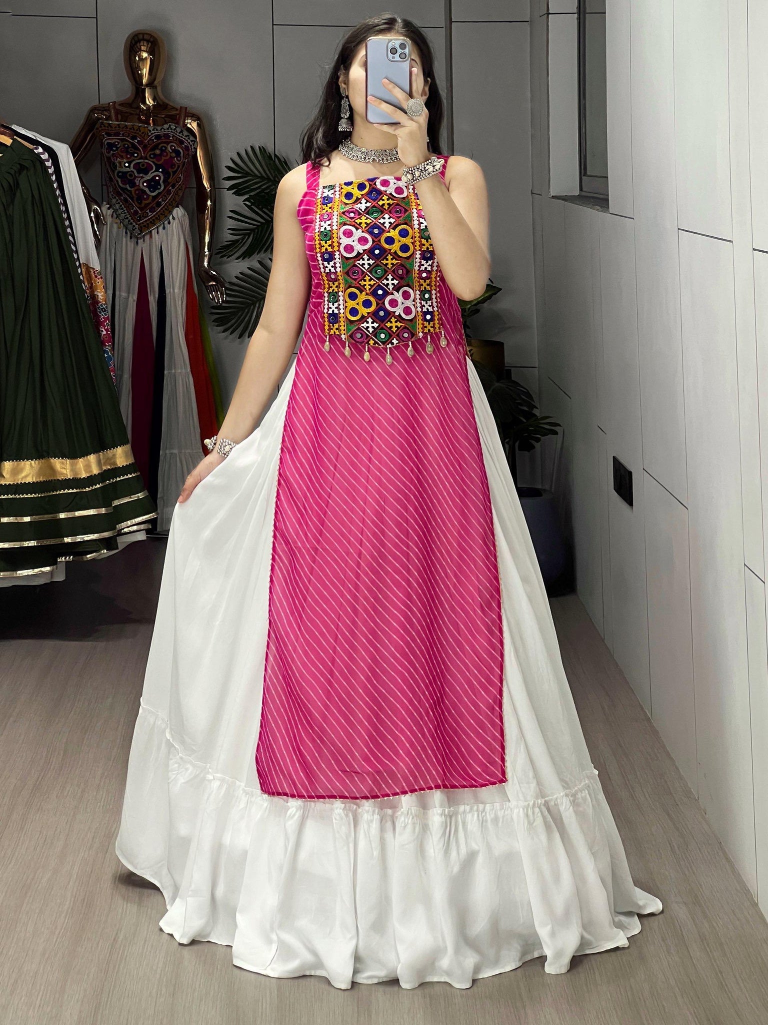 NAVRATRI SPECIAL LEHERIYA PRINT PINK KURTIS WITH TRADITIONAL LEHENGA SET