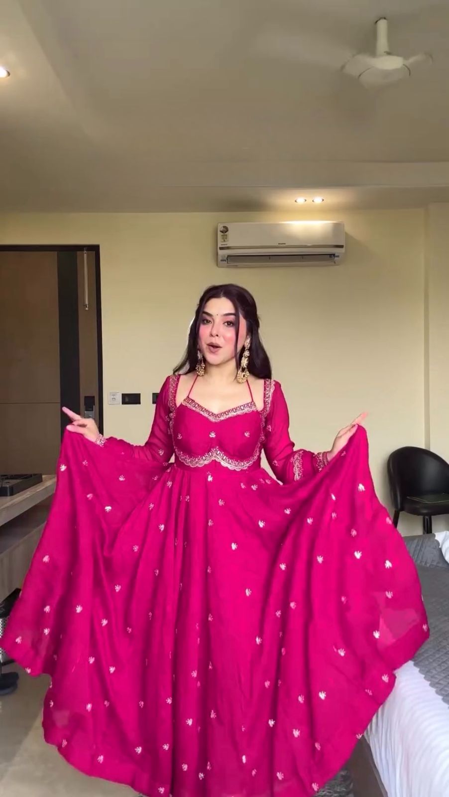 PREMIUM FAUX GEORGETTE PINK ANARKALI WITH THREAD & SEQUENCE WORK