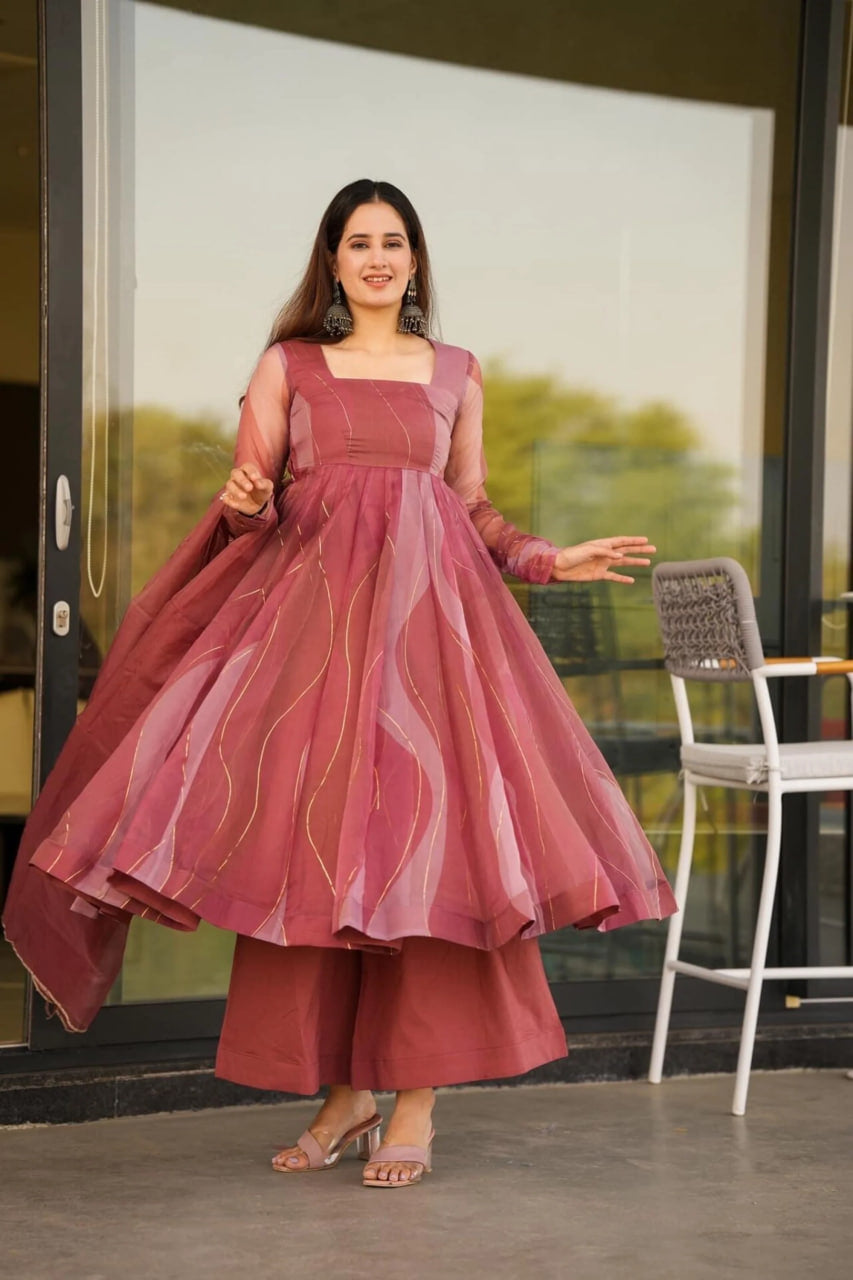 STUNNING SALMON SOFT ORGANZA ANARKALI SUIT SET WITH LACE BORDER DUPATTA