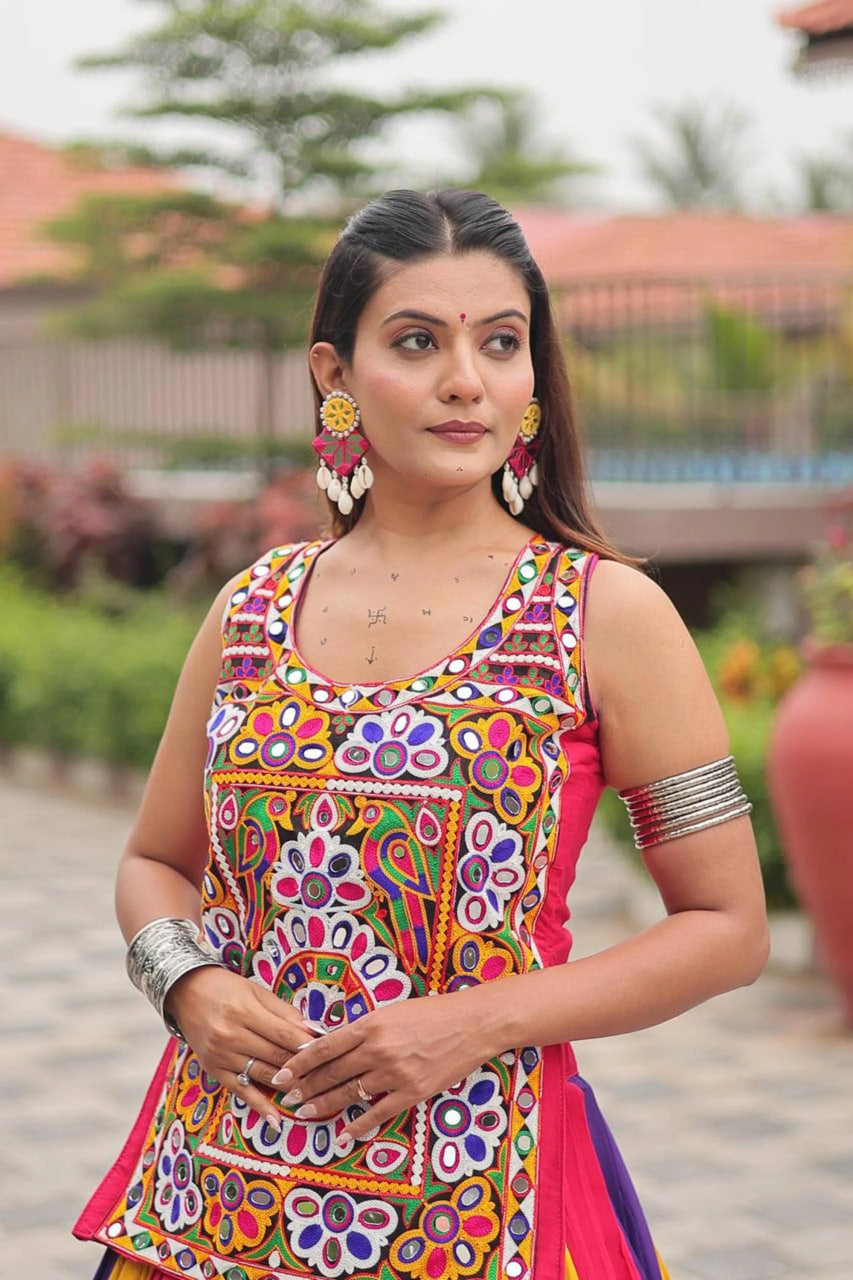 COLORFUL GAMTHI WORK CHANIYA CHOLI