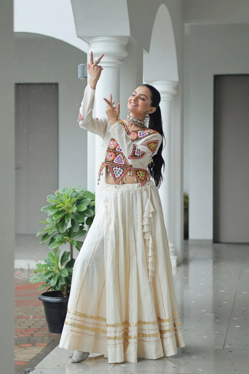OFF WHITE KORA COTTON STITCHED CHANIYA CHOLI