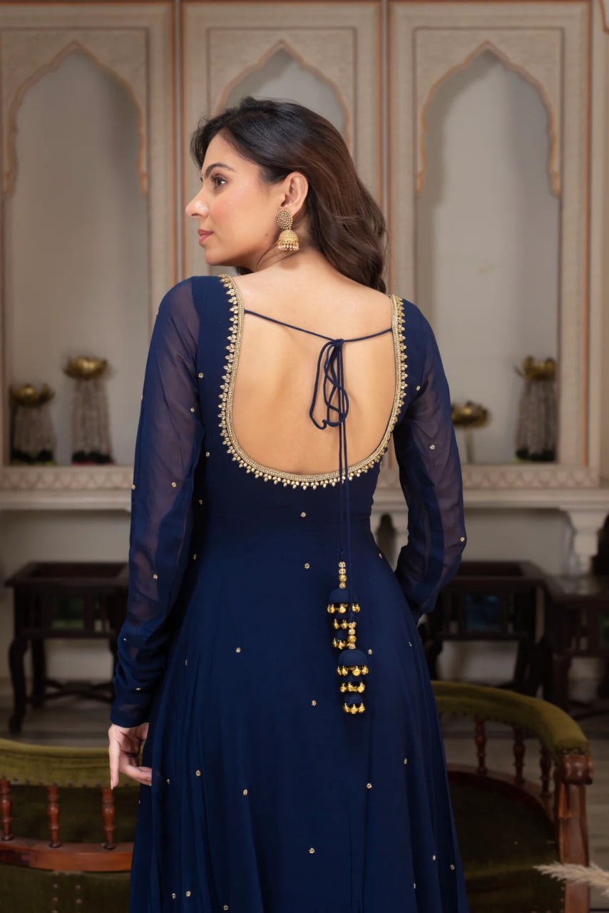 MANIKA SUIT SET – PREMIUM FESTIVE WEAR