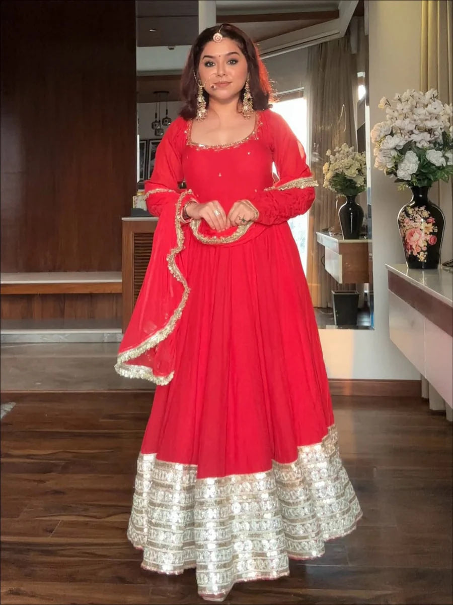 MAHARANI RED KARVA CHAUTH SPECIAL ANARKALI SUIT SET – ROYAL ELEGANCE